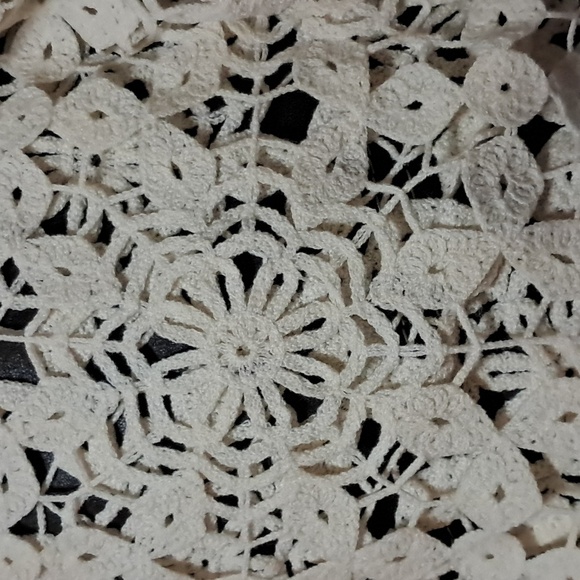 Cloth By Design Cream Crochet Long Sleeve Top Beachy Artsy Logenlook Preowned - Picture 12 of 13